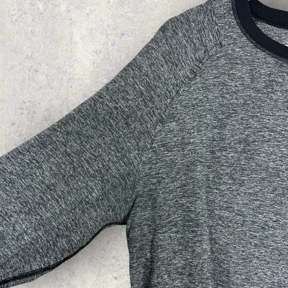 Lululemon Mens Heathered Grey Long‎ Sleeve Crew Neck T-Shirt Mens Active Tee XL - Picture 7 of 10